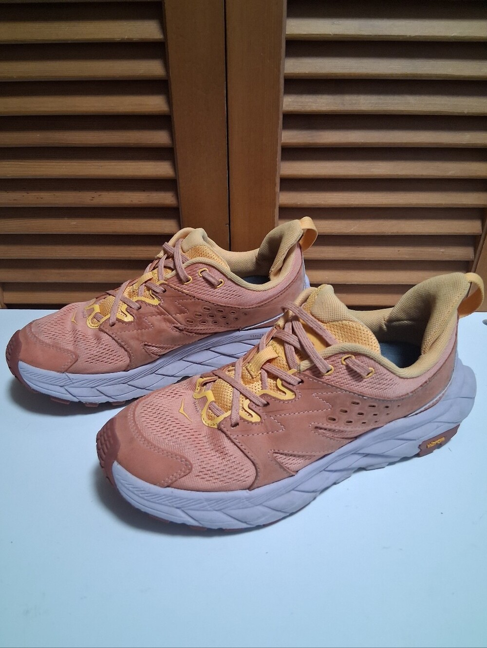 Hoka Women's Anacapa Breeze Low Sun Bake/Amber Yellow Women's Sneaker * Size 8B